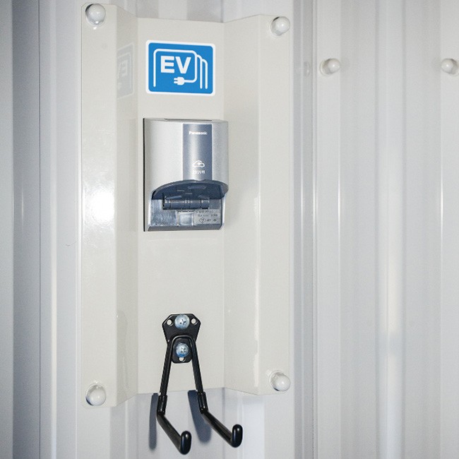EV充電式コンセント ケーブルフック付