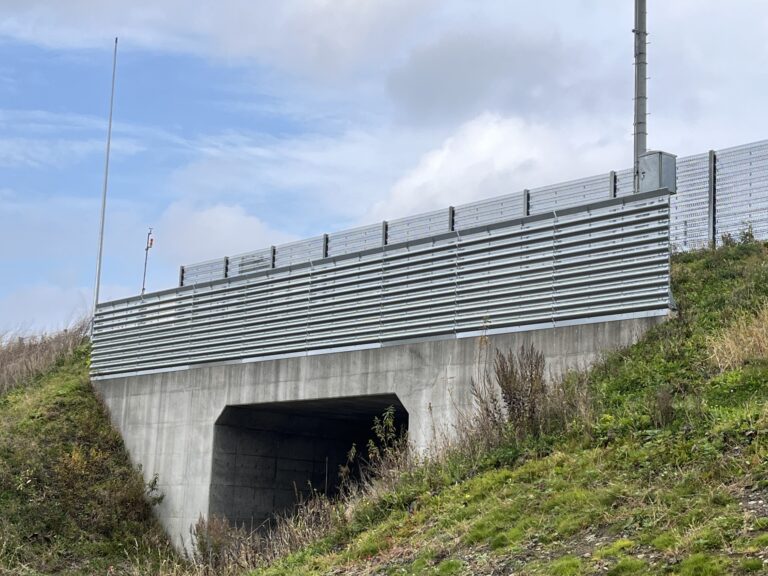 雪庇・落雪・冠雪対策