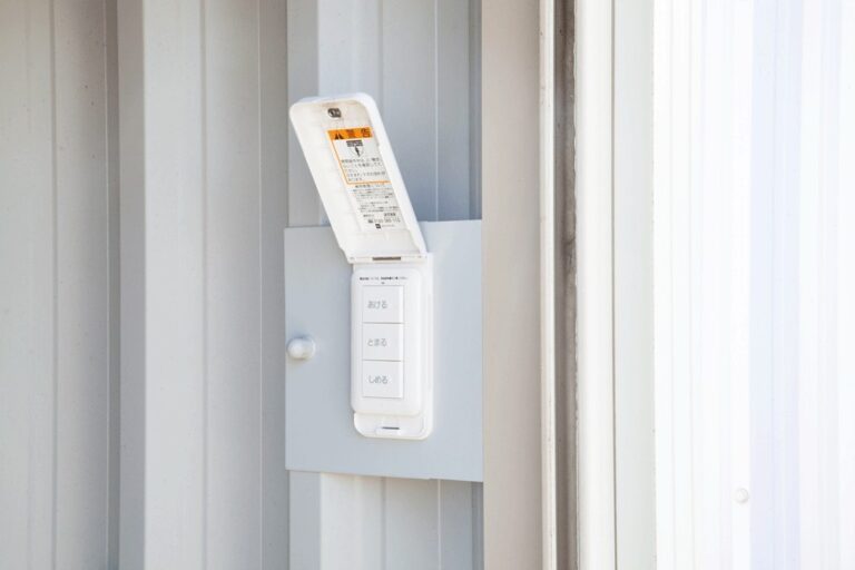 庫内押しボタンスイッチ